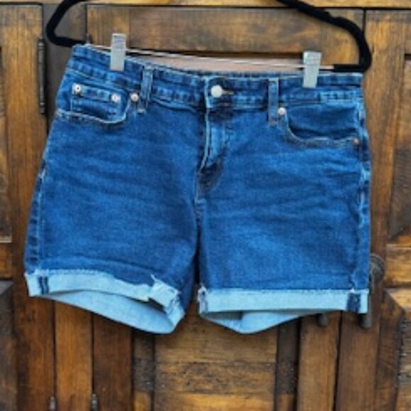 Denizen from Levi's - Mid-Rise Shorts - EUC- Size 10 - Picture 1 of 2